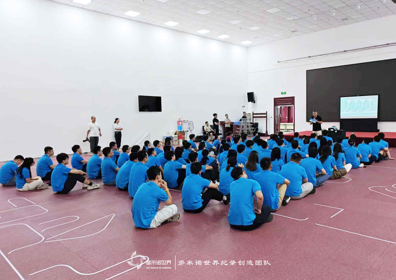 “后浪入?！敝袊?guó)海油多米諾團(tuán)隊(duì)挑戰(zhàn)活動(dòng)